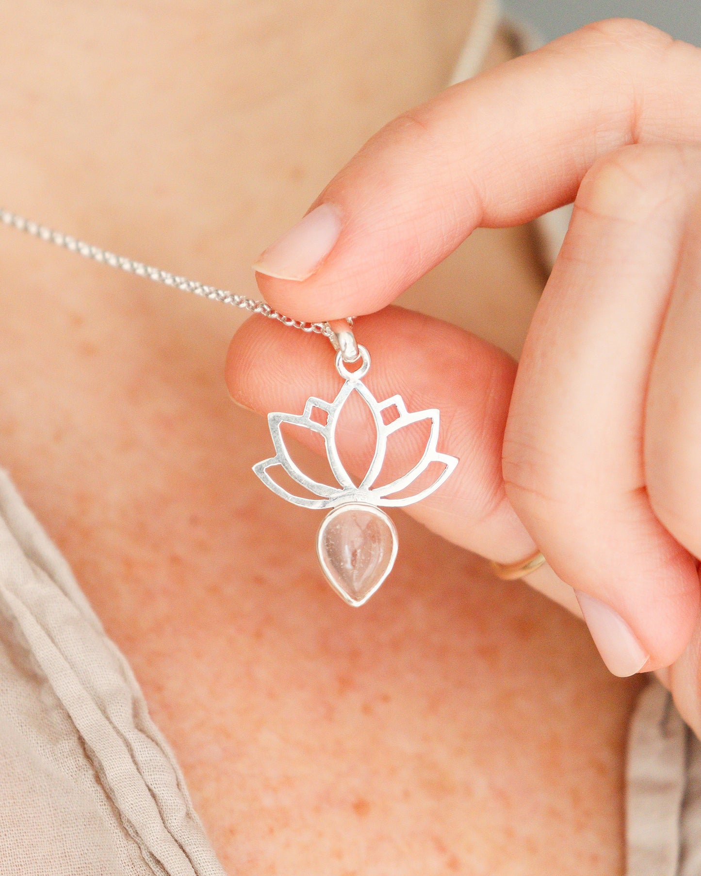 Colgante FLOR DE LOTO | Cuarzo blanco