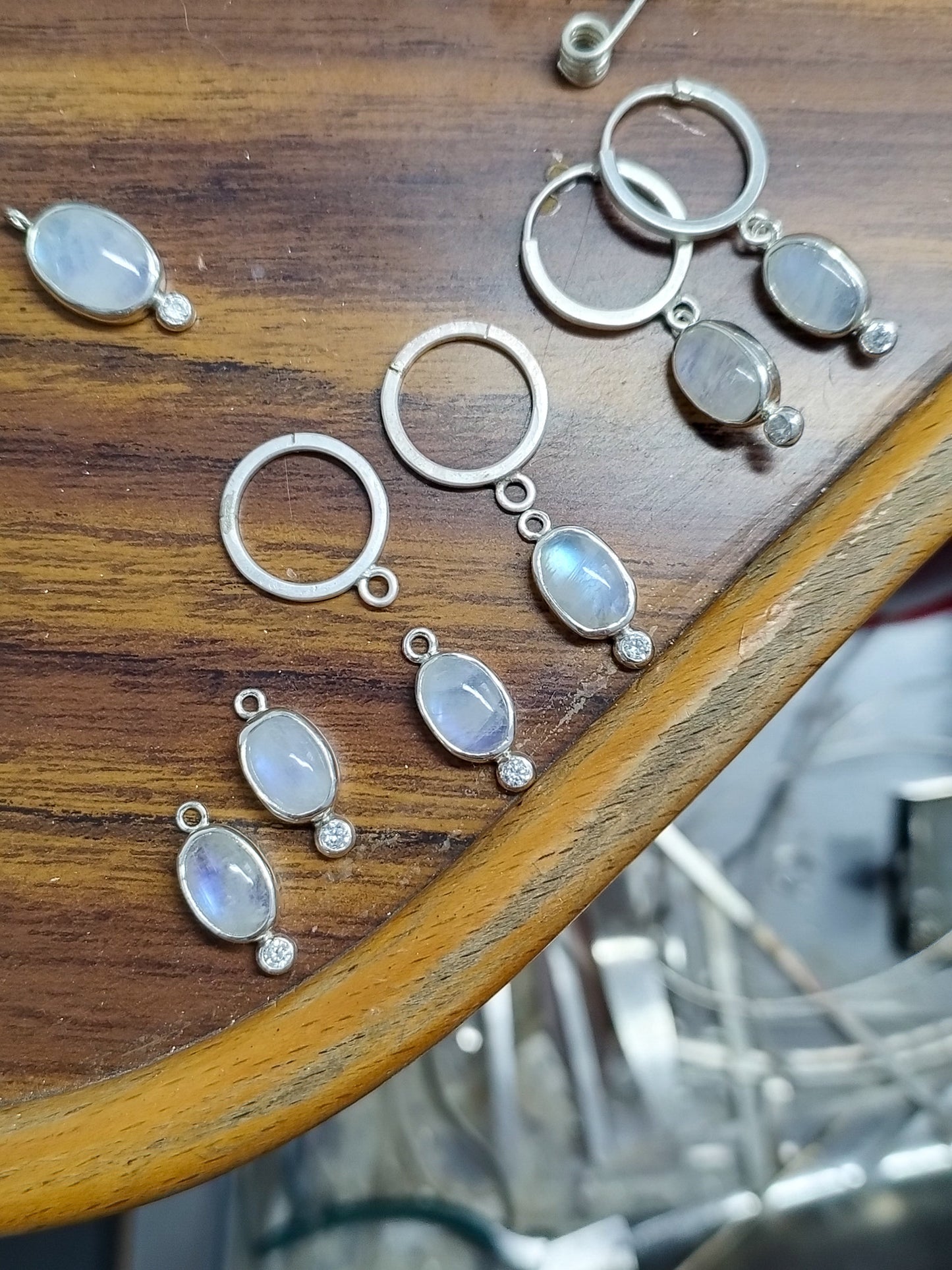 Pendientes PIEDRA LUNA & CIRCONITA