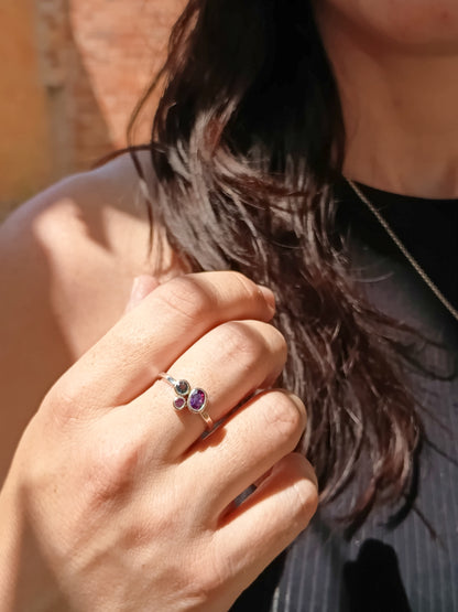 Anillo RAMITO DE FLORES | amatista, topacio azul y rodolita