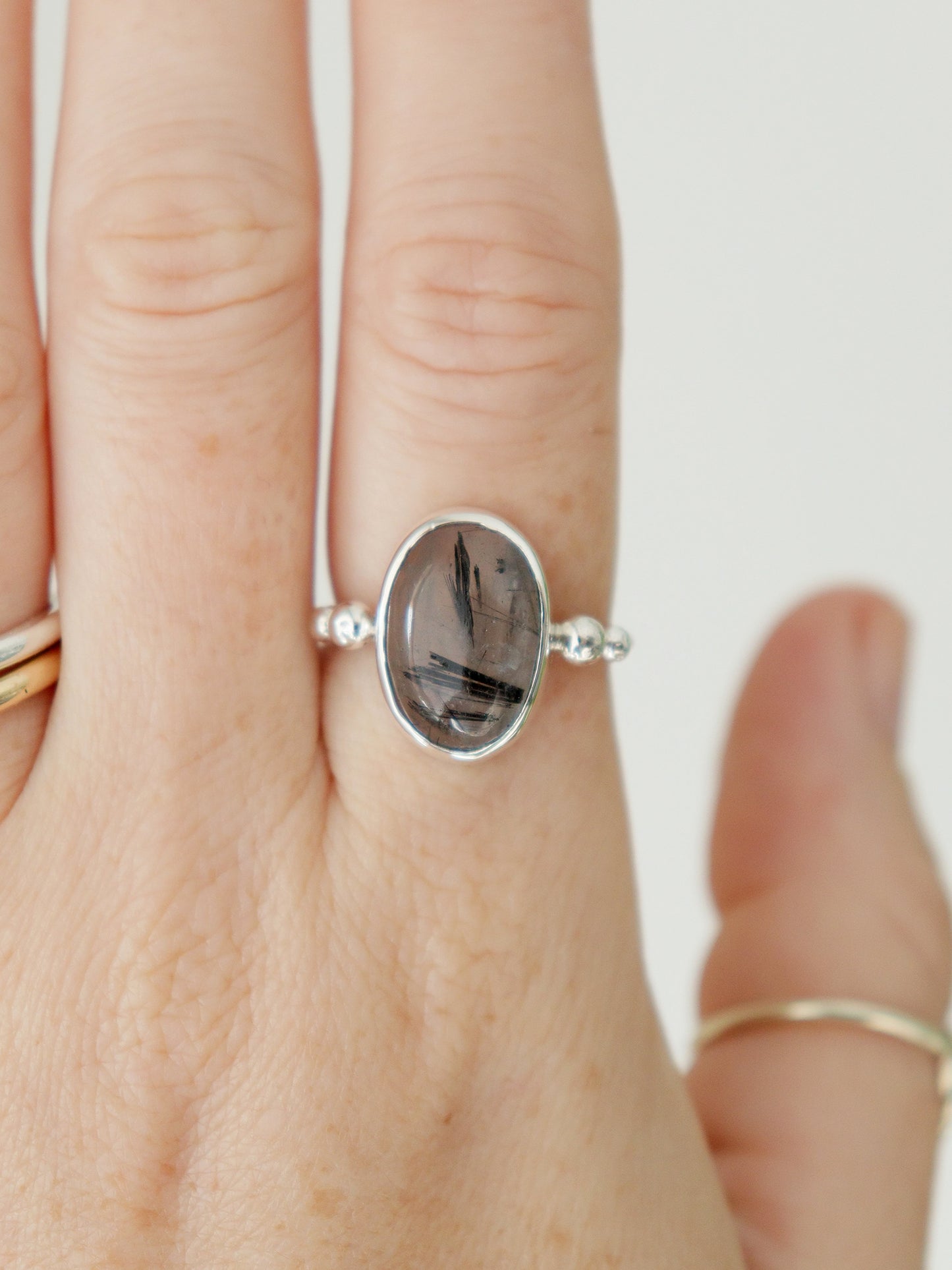 Anillo AQUA | Cuarzo con turmalina