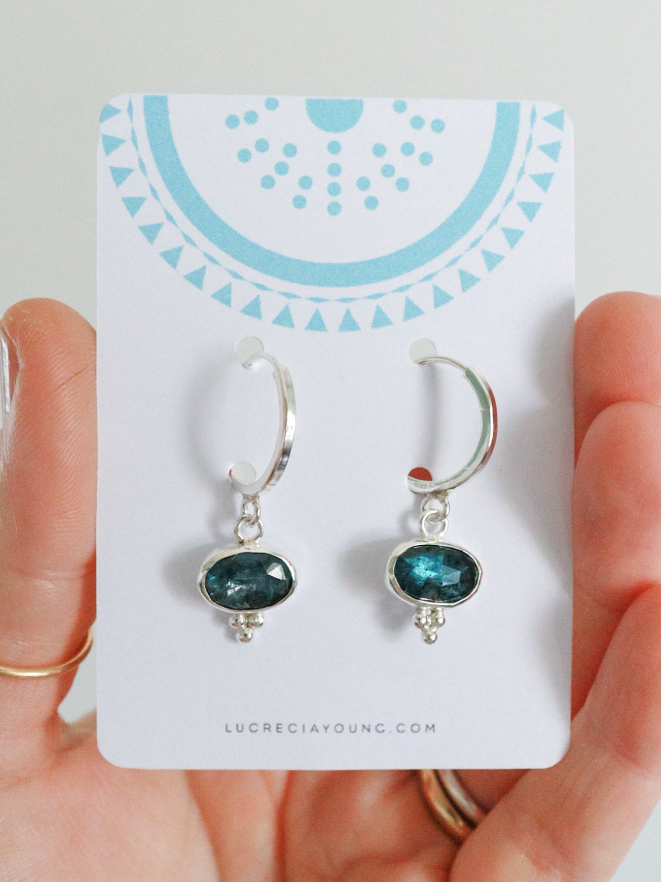 Pendientes AQUA • Cianita Musgo