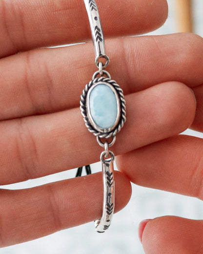 Pulsera ajustable ARROW | Larimar