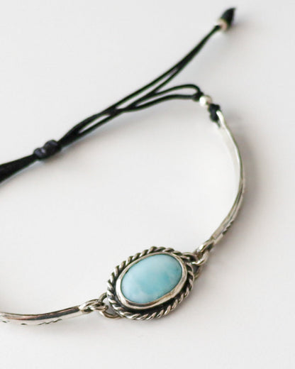 Pulsera ajustable ARROW | Larimar