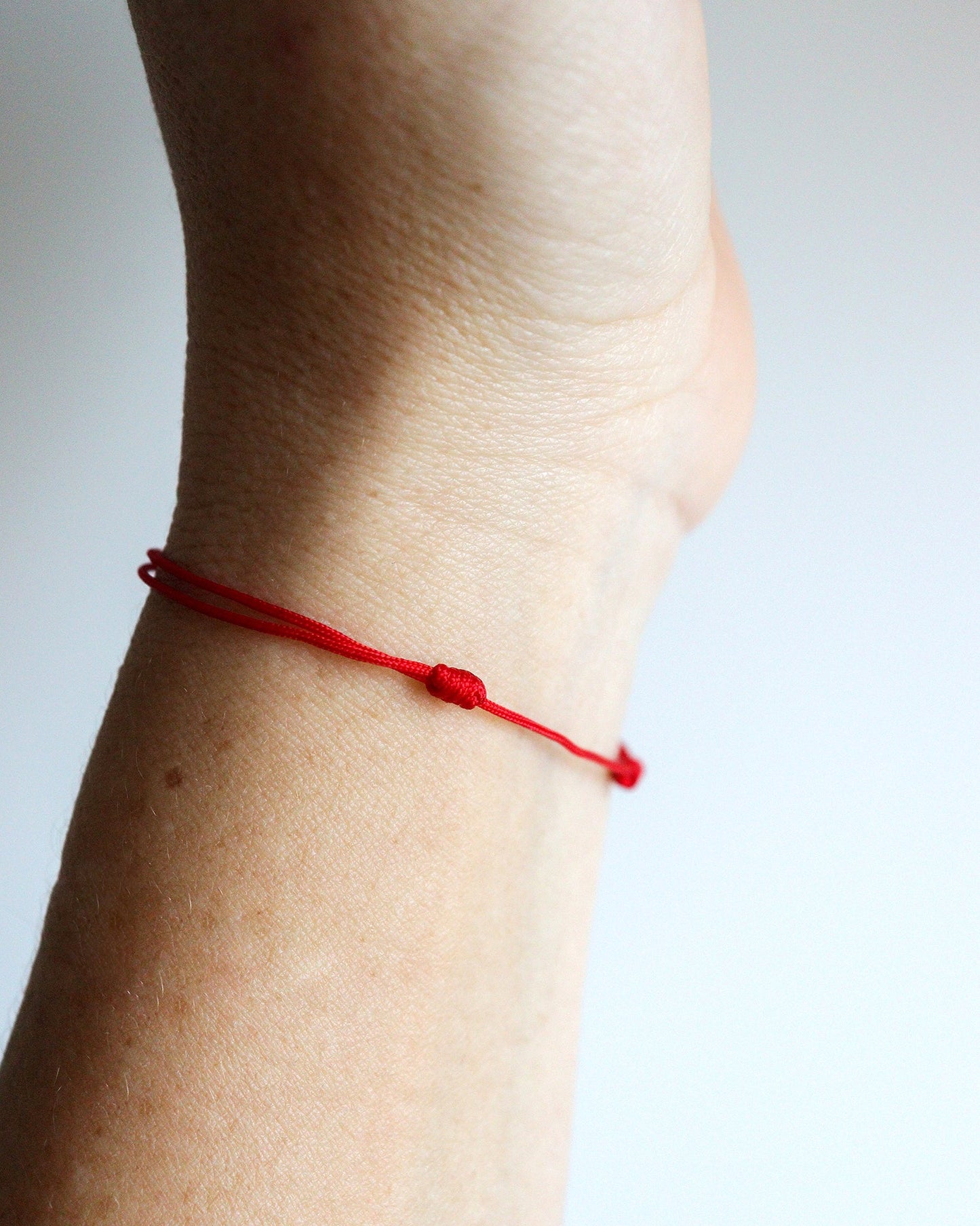 Pulsera de HILO ROJO - oro 9k